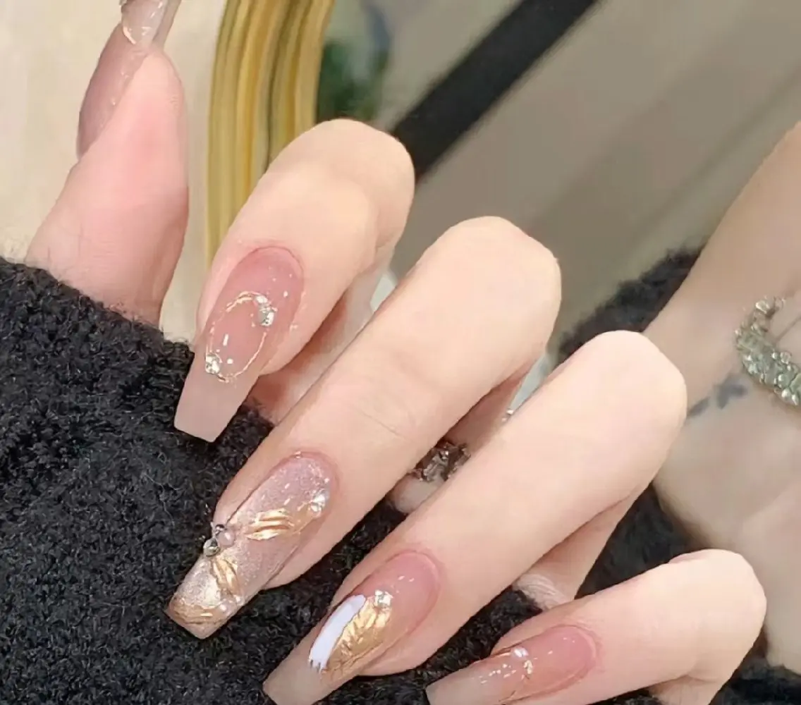 ネイル Theone栄店 松田のネイルデザイン
