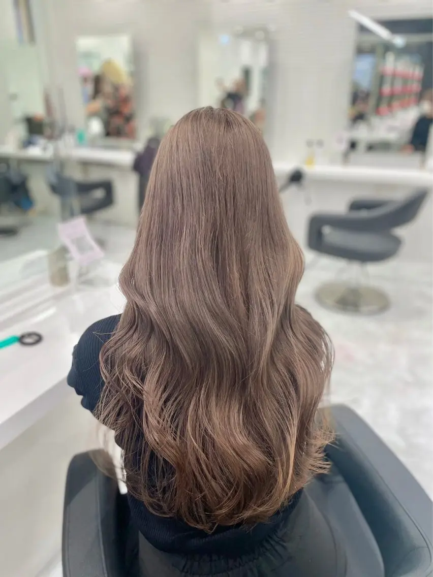 セミロング カラー ヘアカラー トリートメント ヘアセット Kawahara WATARUのヘアスタイル