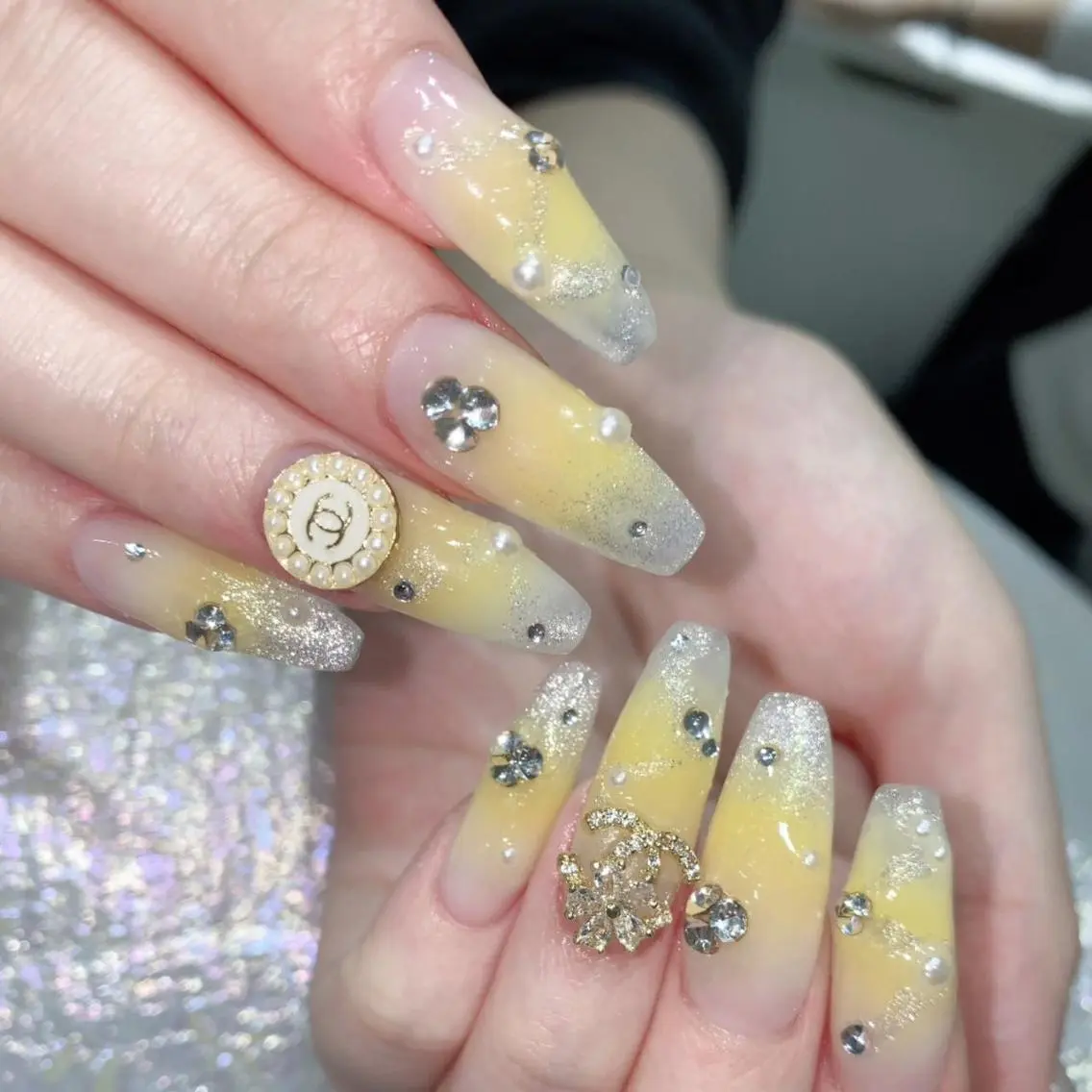ネイル ネイルチップ Queen‘s なんのネイルデザイン