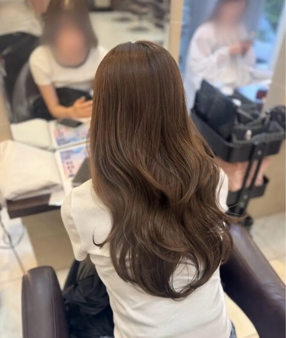 ロング カット ヘアカラー 皆川 優奈のヘアスタイル