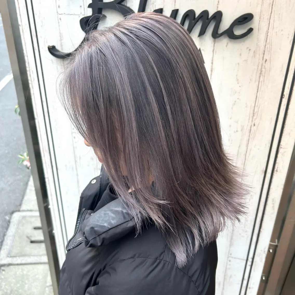 ミディアム カラー バレイヤージュ ブリーチ グレージュ ラベンダーカラー ラベンダーグレージュ ヘアカラー ayaka 大宮のヘアスタイル
