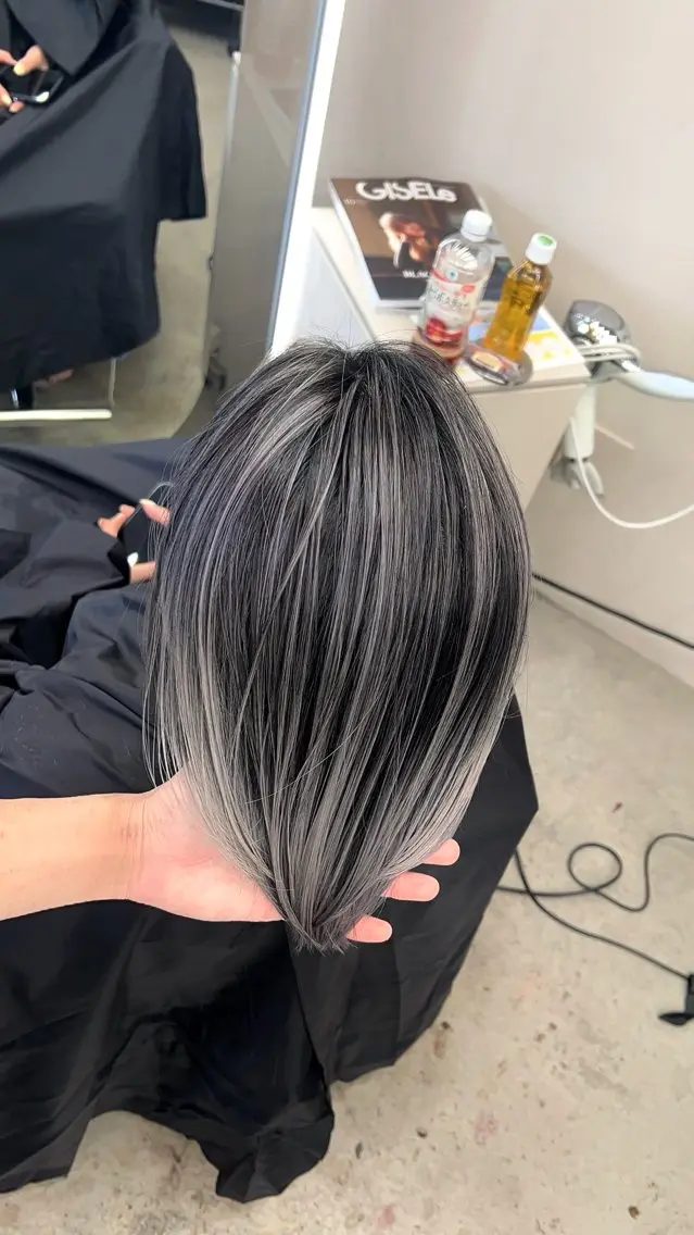 ショート カラー ヘアカラー トリートメント 今が1番似合う自分に /志音のヘアスタイル