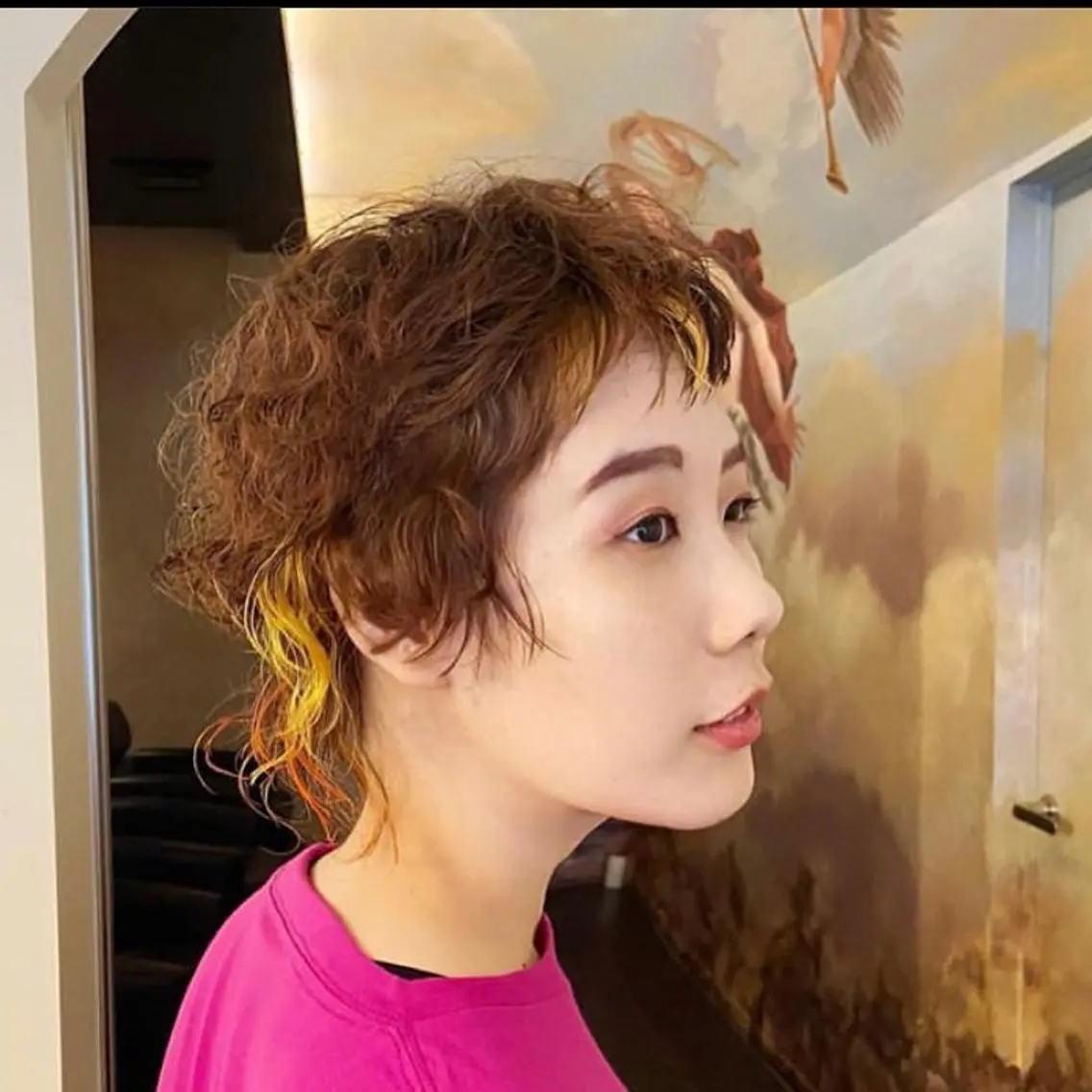 ショート カラー ブリーチ デザインカラー ヘアカラー 溝口 和弘のヘアスタイル