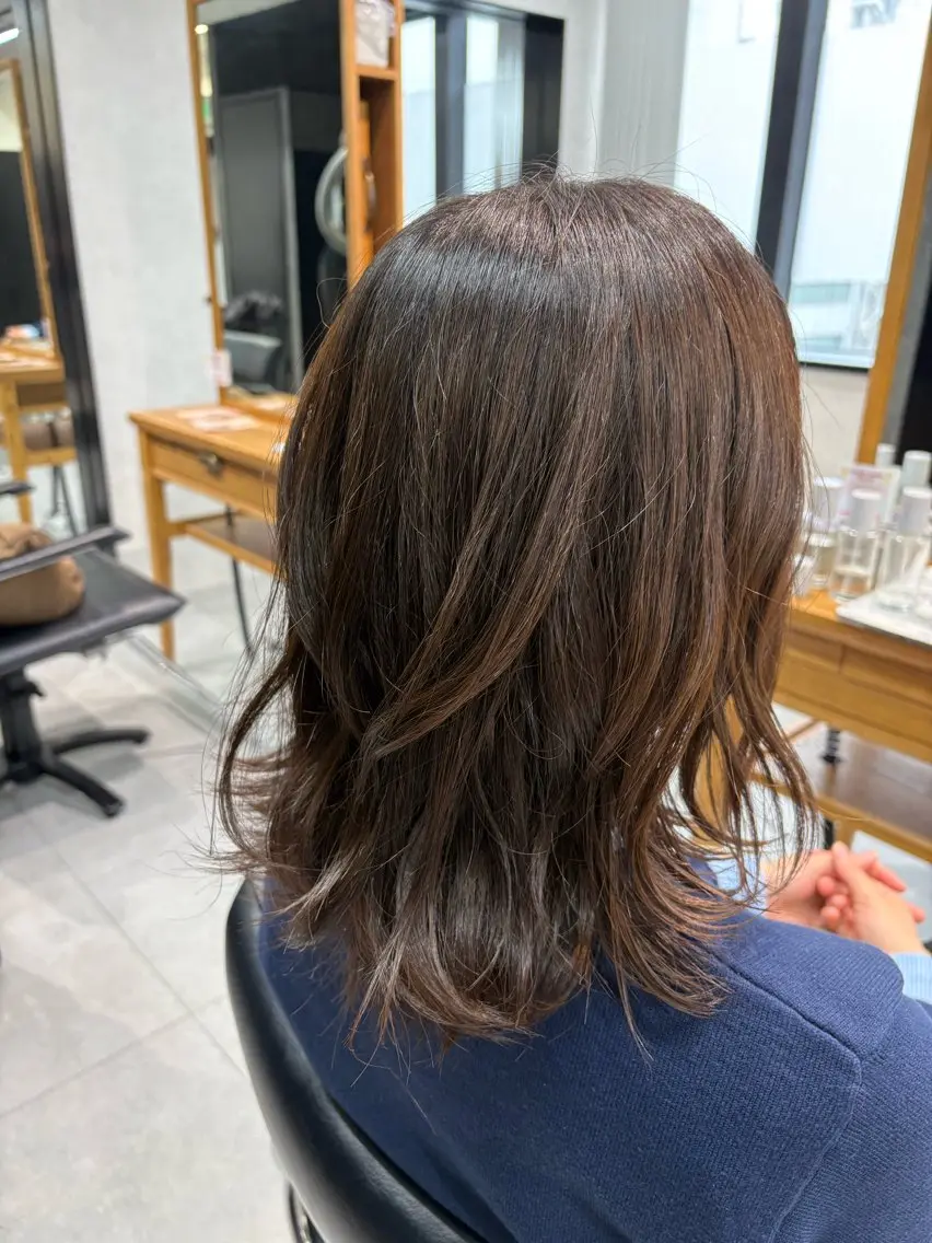 ミディアム 髪質改善 縮毛矯正 トリートメント 酸熱トリートメント ヘアカラー カラーモデル募集 🤍momoha🤍のヘアスタイル
