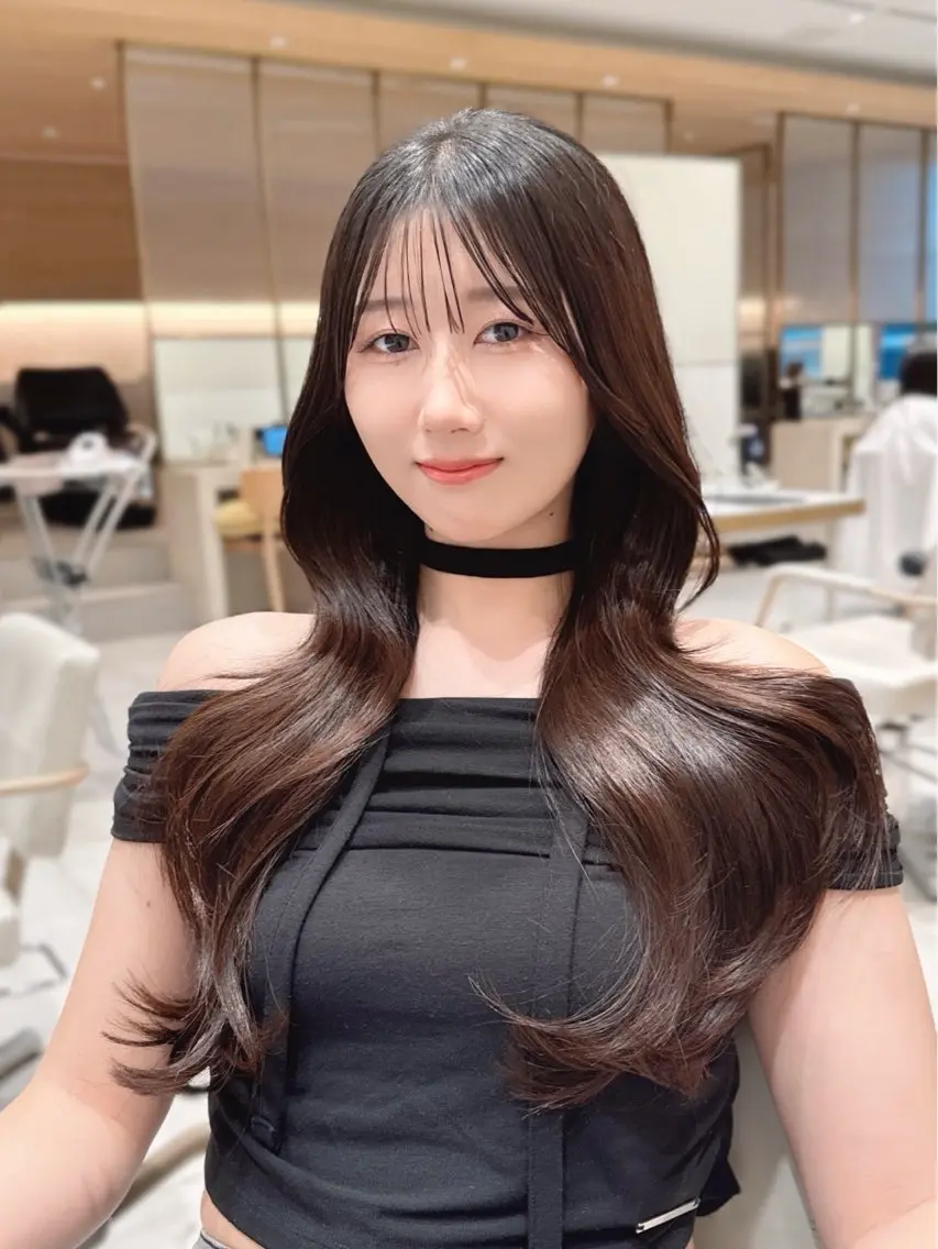 ロング カラー カット ヘアカラー トリートメント ヘッドスパ ヘアセット 韓国ヘア/レイヤー/ 顔まわり/りょーとのヘアスタイル