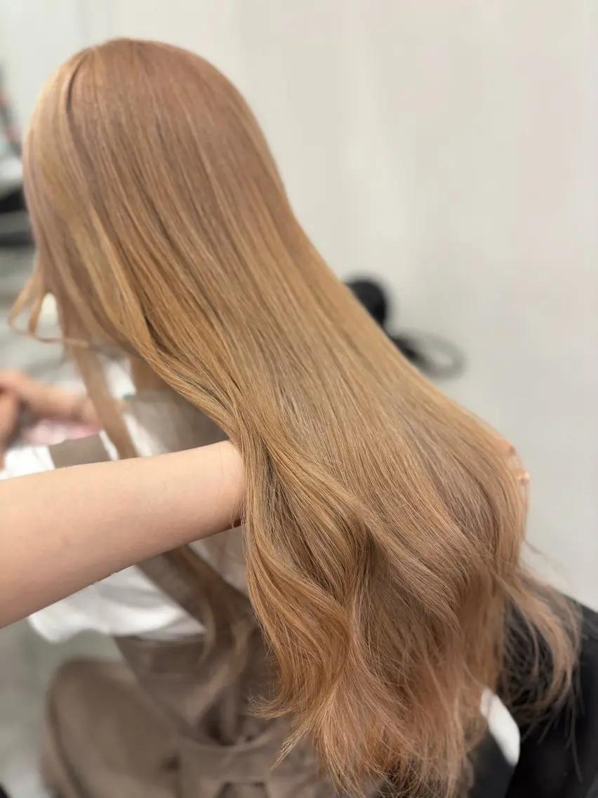 ロング カラー ヘアアレンジ ヘアカラー トリートメント 透明感💕今っぽ似合 わせ𝐍𝐨. 𝟏のヘアスタイル