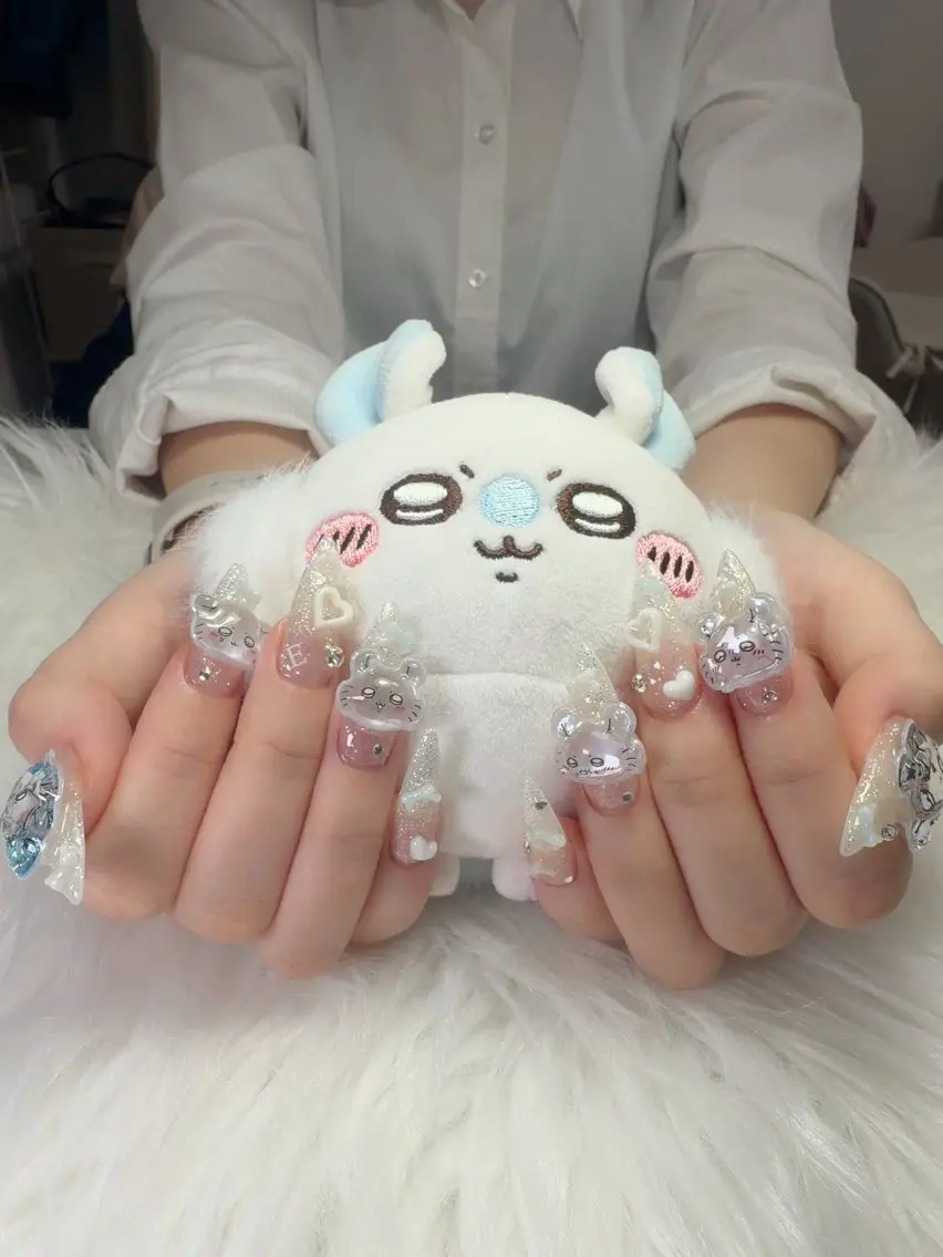 ネイル ハンドネイル 小澤 梨奈のネイルデザイン