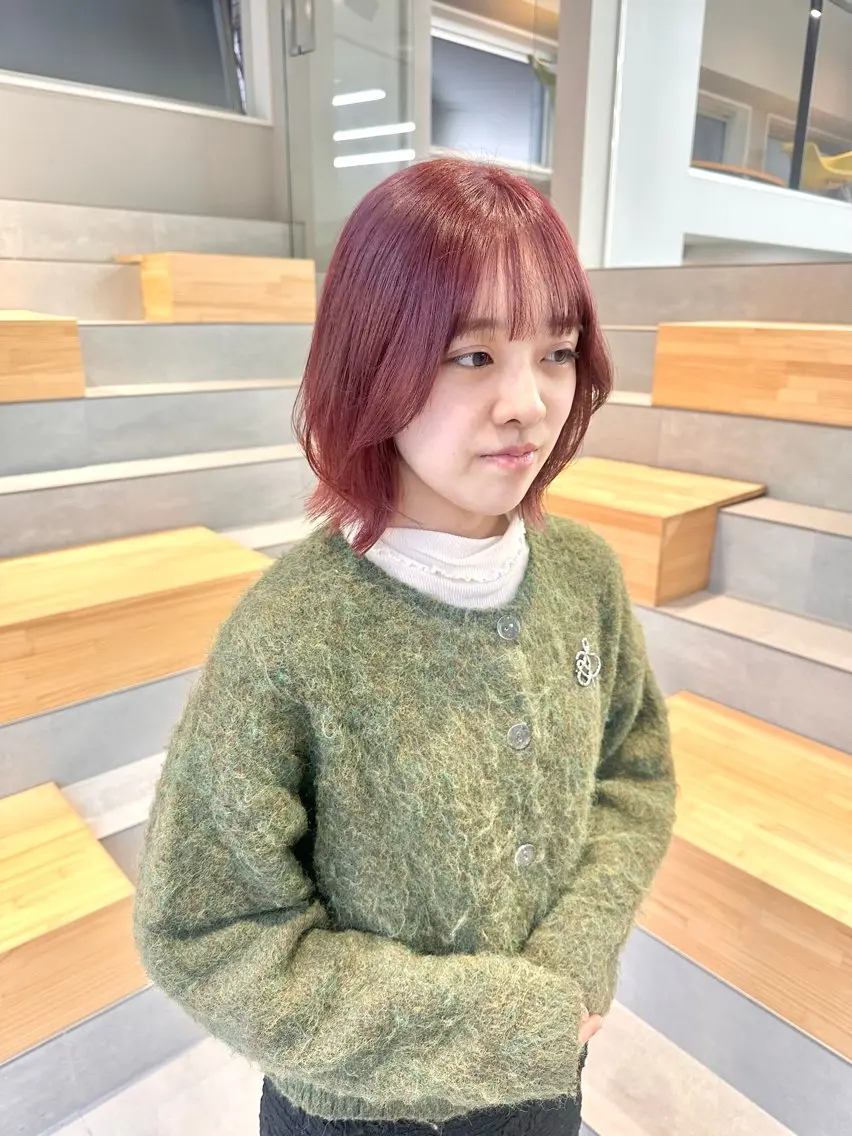 ミディアム カラー ベージュカラー ブリーチ ピンクカラー ピンクベージュ 染谷 遥花のヘアスタイル
