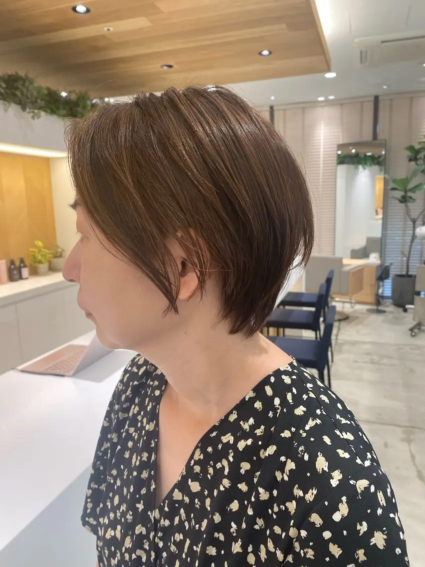 ショート カラー 平沢 真司のヘアスタイル