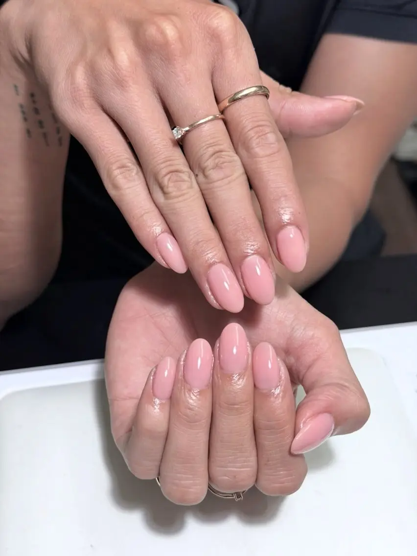 ネイル チークネイル ドット フレンチネイル グラデーション 韓国ネイル ハンドネイル Minette nailrinrinのネイルデザイン
