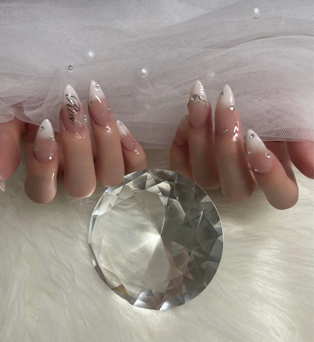 ネイル 持ち込み ハンドネイル Luxe nailのネイルデザイン
