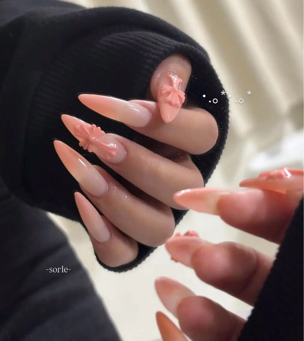 ネイル ハンドネイル Nana .⋆𝜗𝜚のネイルデザイン