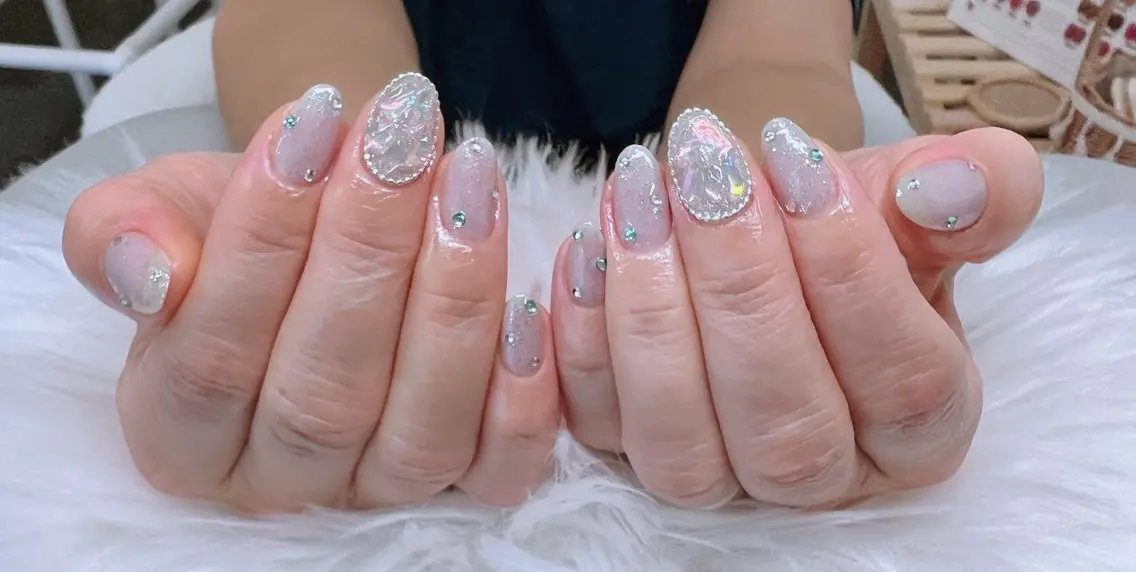 ネイル フットネイル フレンチネイル 韓国ネイル ロングネイル マグネットネイル Lee _nailのネイルデザイン