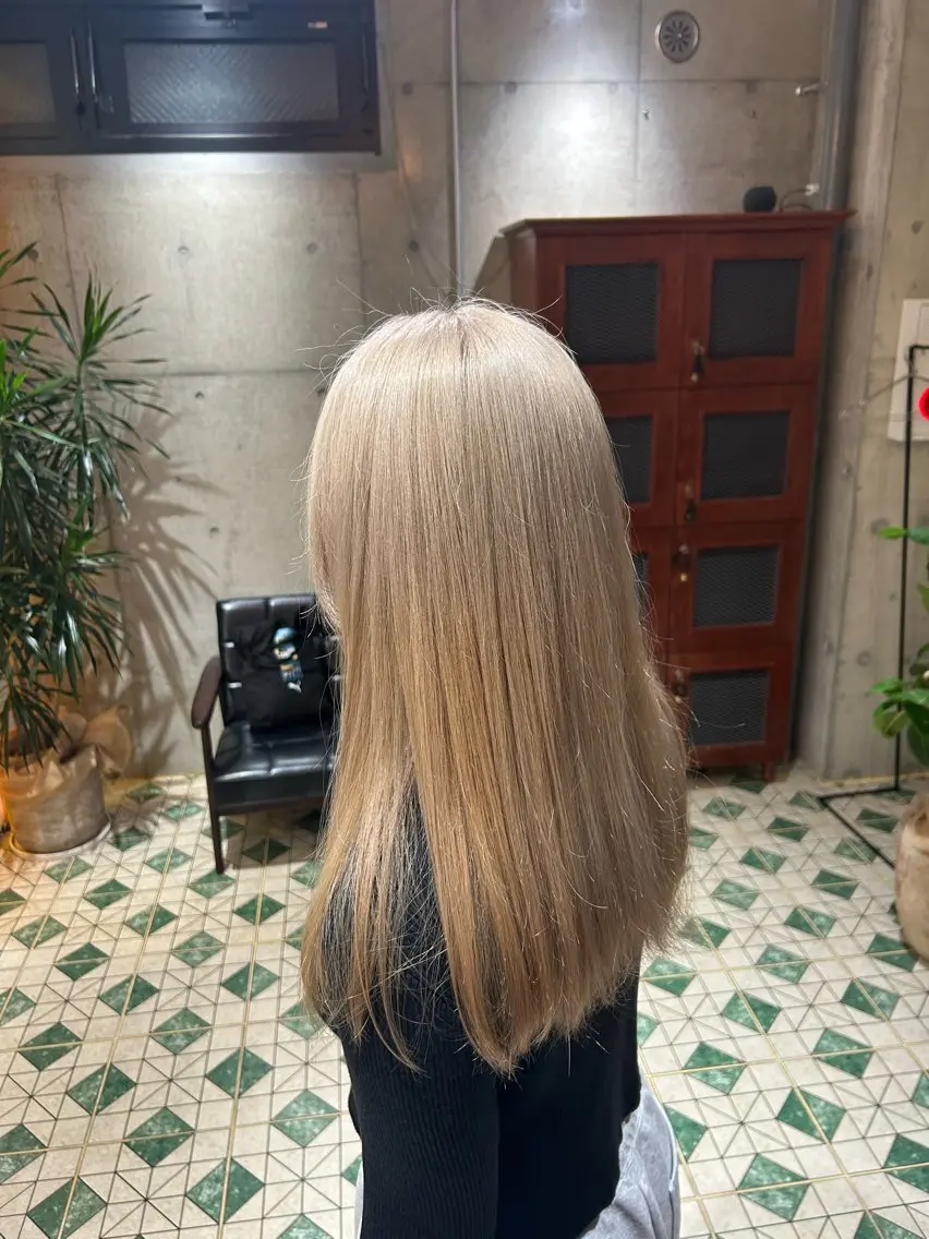 ロング ヘアカラー iris🌙 miyuのヘアスタイル