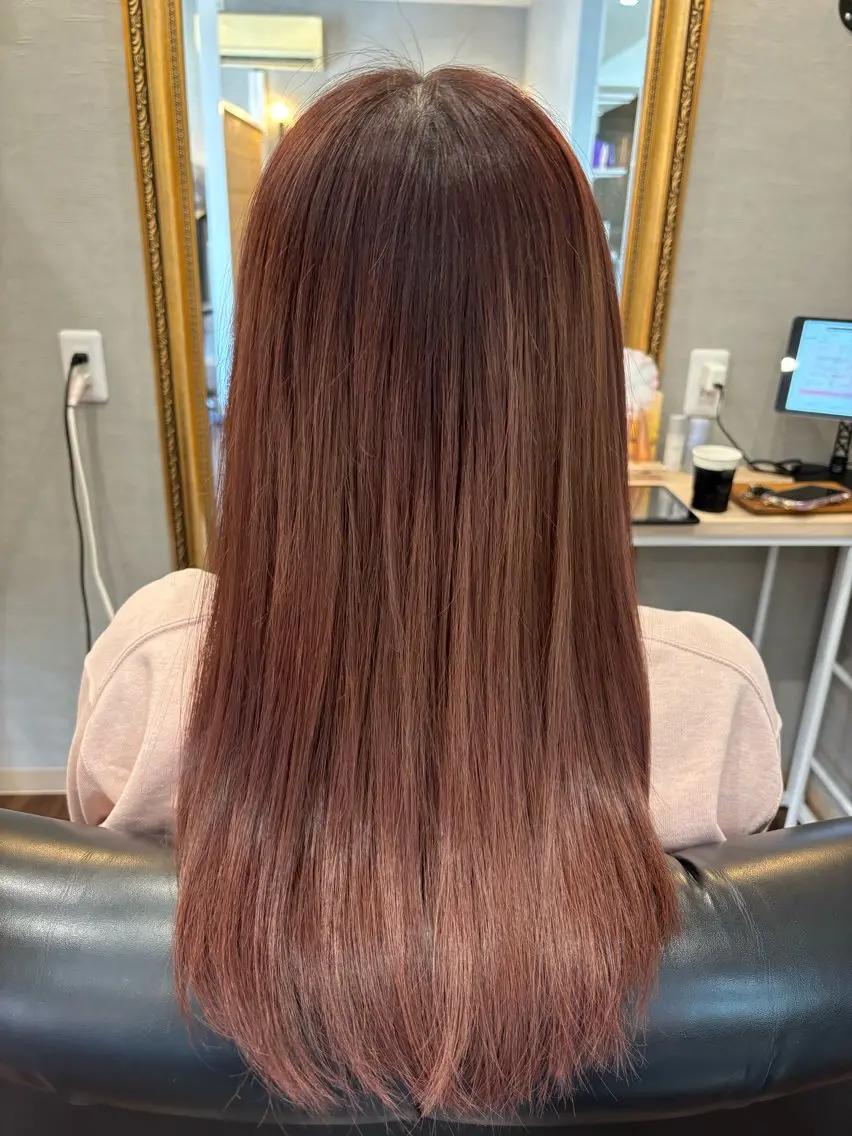 ロング 顔まわりレイヤー 顔周りカット レイヤーカット Circus 石原愛里のヘアスタイル