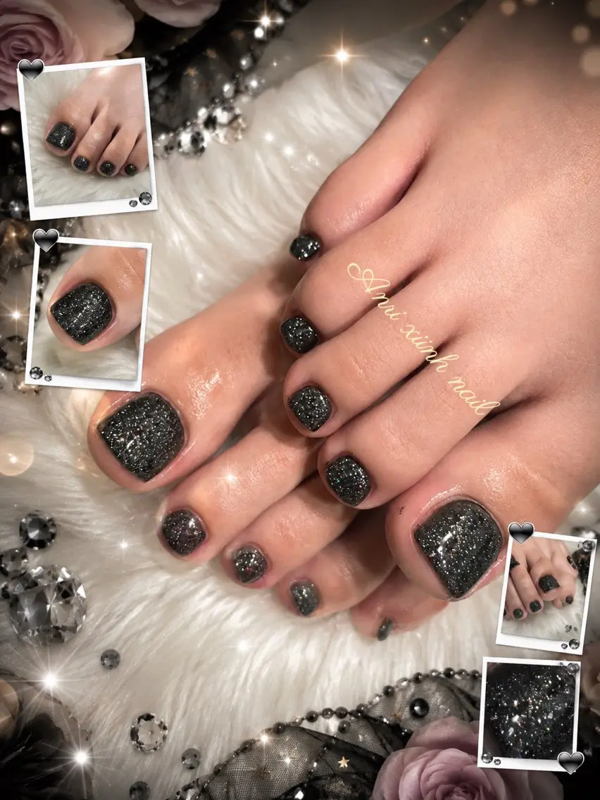ネイル チークネイル 長さ出し フットネイル ジェルネイル 卒業式 𝓐𝓷𝓻𝓲 XiinhNailのネイルデザイン