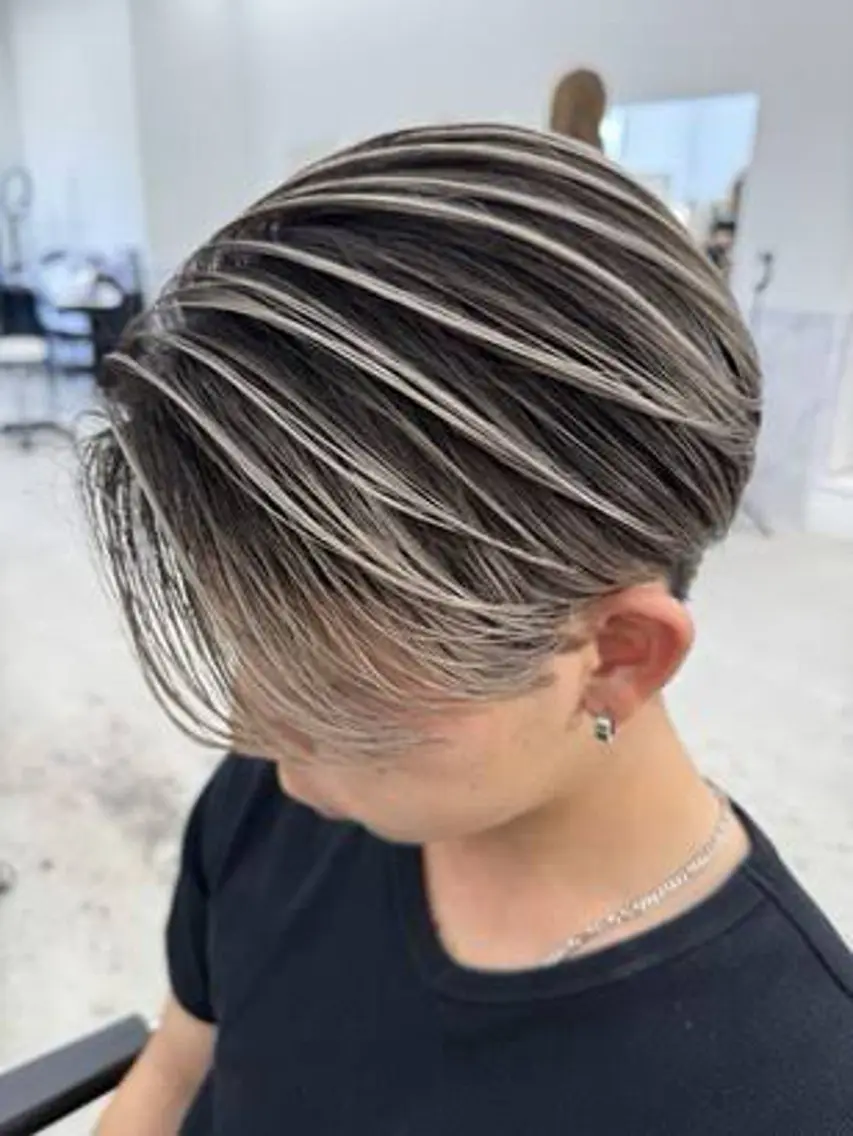 ショート レイヤーカット カット ヘアカラー ✂︎KALOU✂︎ 寺野 克のヘアスタイル