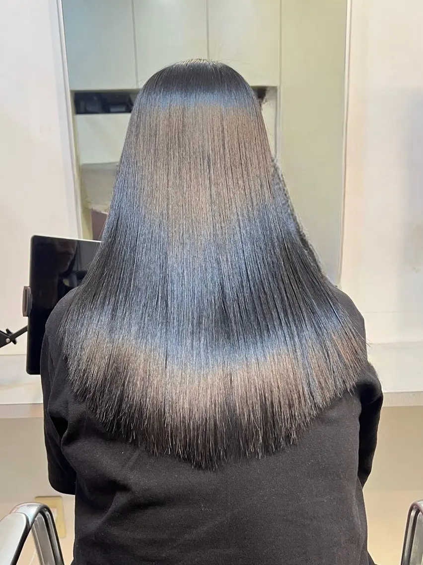 ロング カット 縮毛矯正 土岐 泰廣のヘアスタイル