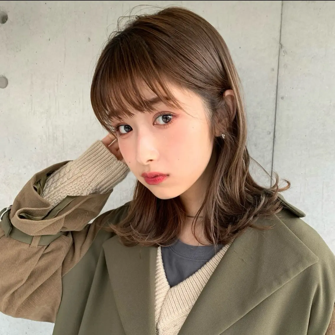 セミロング カラー ヘアアレンジ 髪質改善 ヘアカラー トリートメント ヘッドスパ ヘアセット 🔥ニュアンス フェザー小林海斗🔥のヘアスタイル