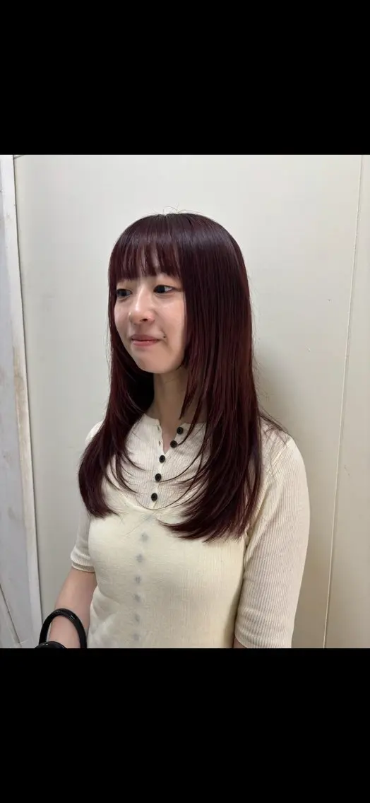 セミロング ヘアカラー hirose hitomiのヘアスタイル