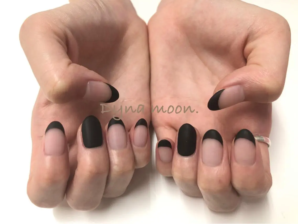 ネイル マットネイル Dyna moon.のネイルデザイン