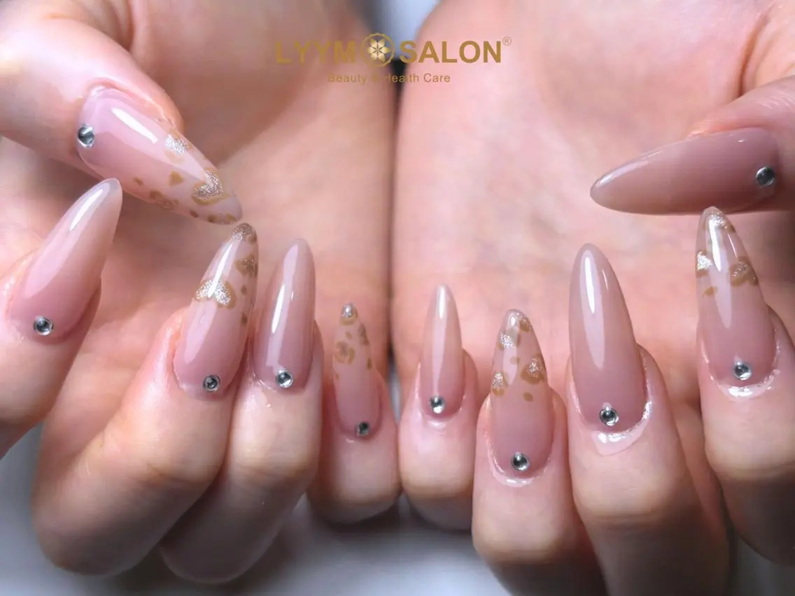 ネイル アートネイル ゴールド 韓国ネイル ピンク ワンホンネイル ハンドネイル LYYM Salon ユキのネイルデザイン