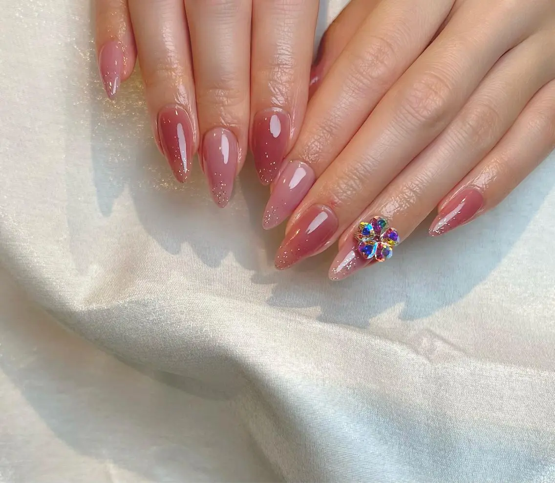 ネイル ラメ(グリッター) Lino+ ネイル&よもぎ蒸しのネイルデザイン