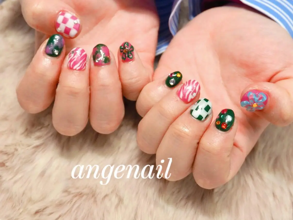 ネイル ハンドネイル オーナーネイリスト MAKIのネイルデザイン