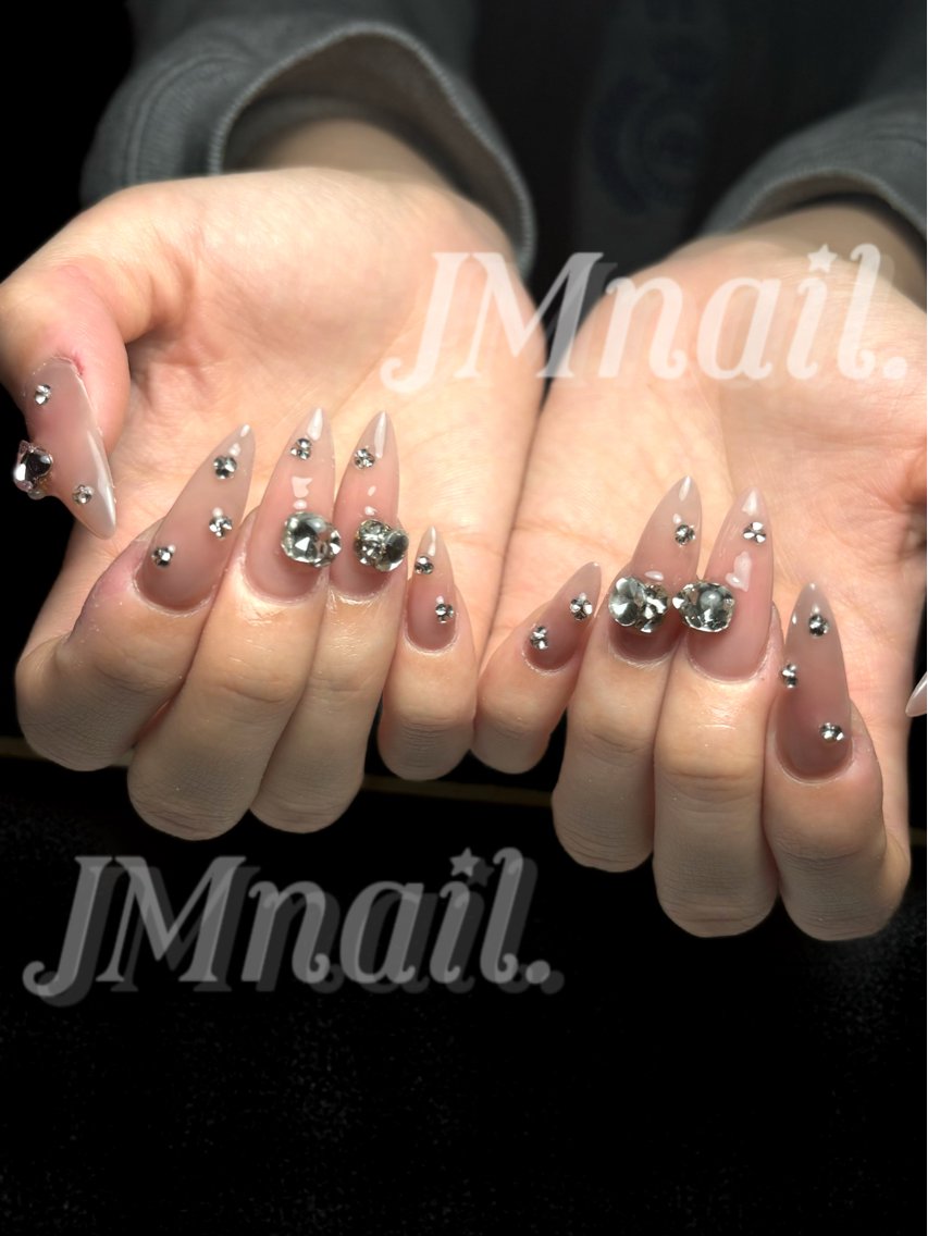 ネイル ジェルネイル ソフトジェル ハンドネイル モンナ CCのネイルデザイン