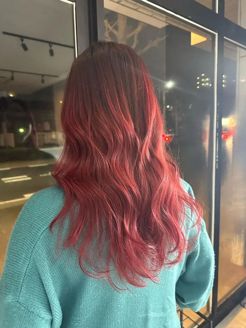 セミロング ヘアカラー トリートメント MAKI🦋 GRANDE Lyのヘアスタイル