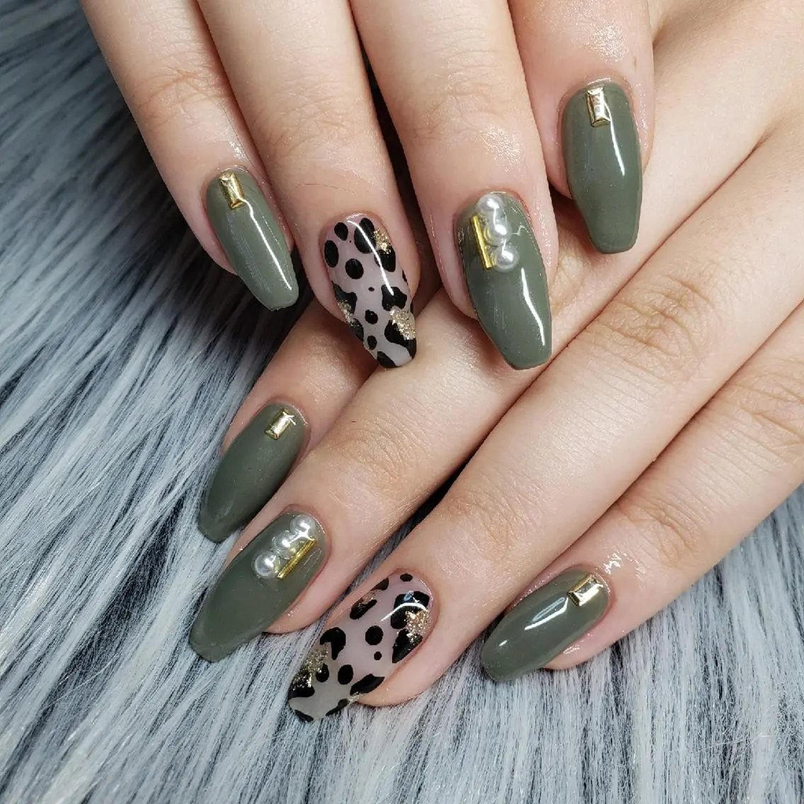 ネイル アニマル柄 冬ネイル Nail salon Coco【溝の口駅】のネイルデザイン
