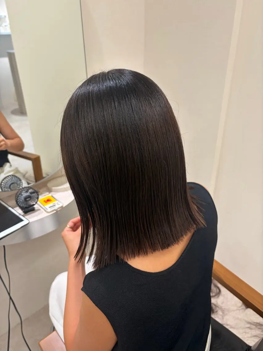 ミディアム 切りっぱなしボブ ボブ カット ヘアカラー mariko🌞 haku.箕面店のヘアスタイル