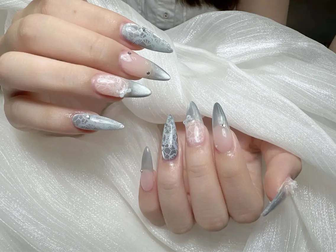 ネイル ブルー フットネイル フレンチネイル 韓国ネイル マグネットネイル ハンドネイル ハンドケア Hara Nail 【持ち込みOK】のネイルデザイン