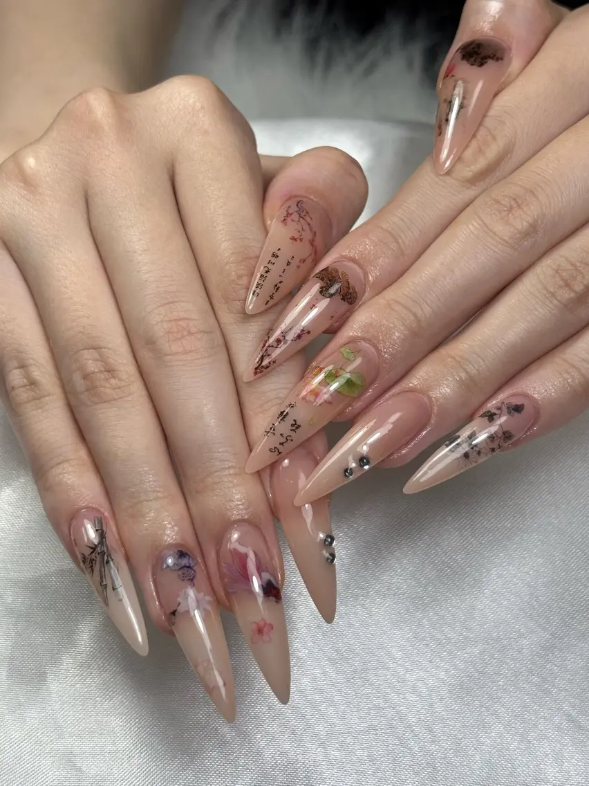 ネイル ゴージャス キラキラネイル 韓国ネイル ロングネイル マグネットネイル ハンドネイル Sully Nail  Labのネイルデザイン