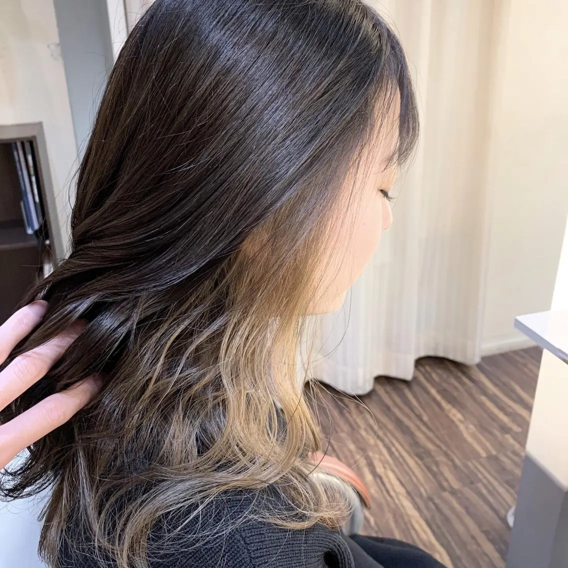 セミロング カラー インナーカラー 中塚 義人のヘアスタイル