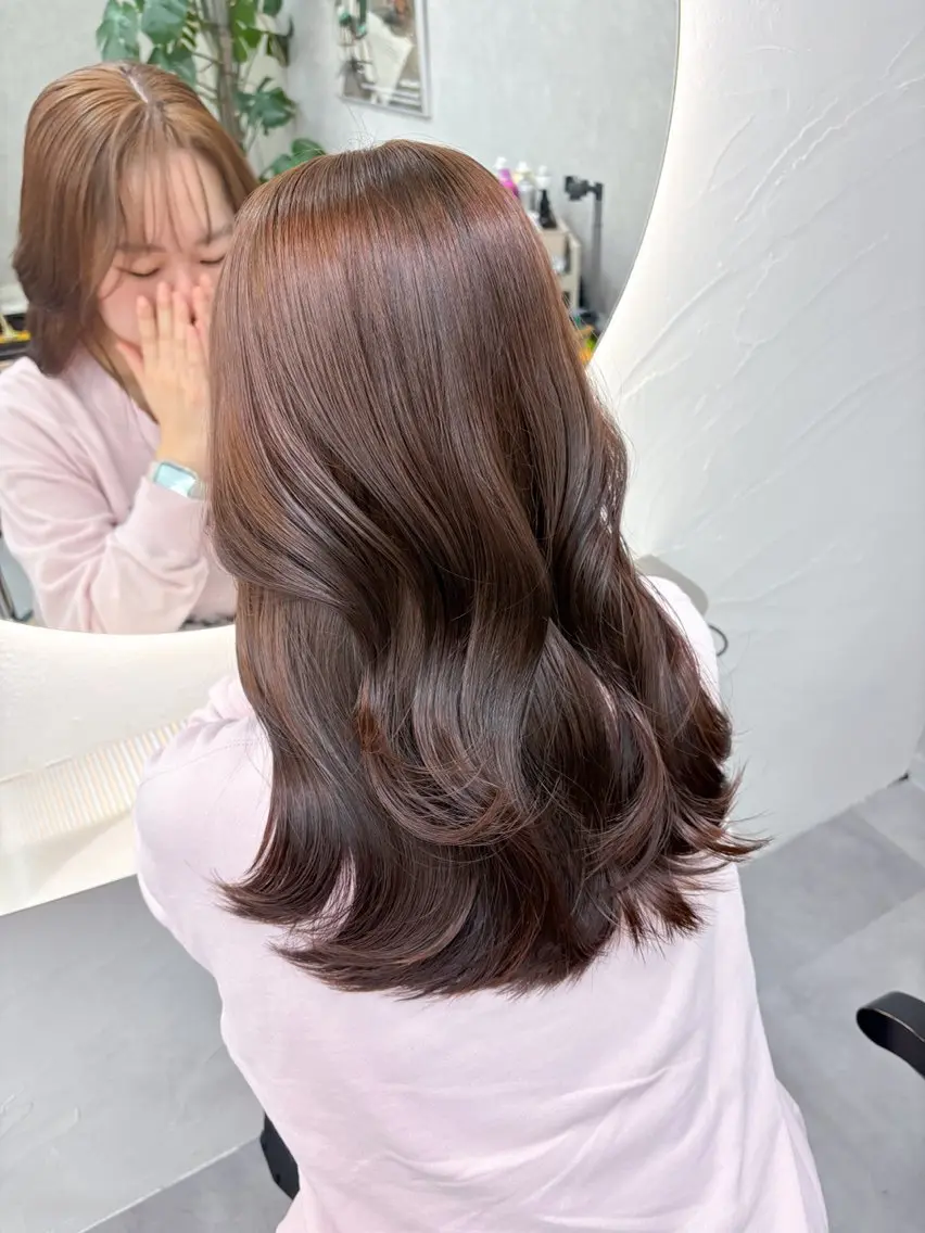 カラー ブラウンカラー モカブラウン Hz/ヘルツ SHIHOのヘアスタイル