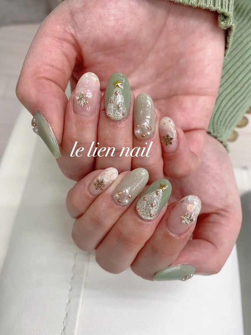 ネイル アートネイル キラキラネイル 冬ネイル クリスマス le lien nailのネイルデザイン