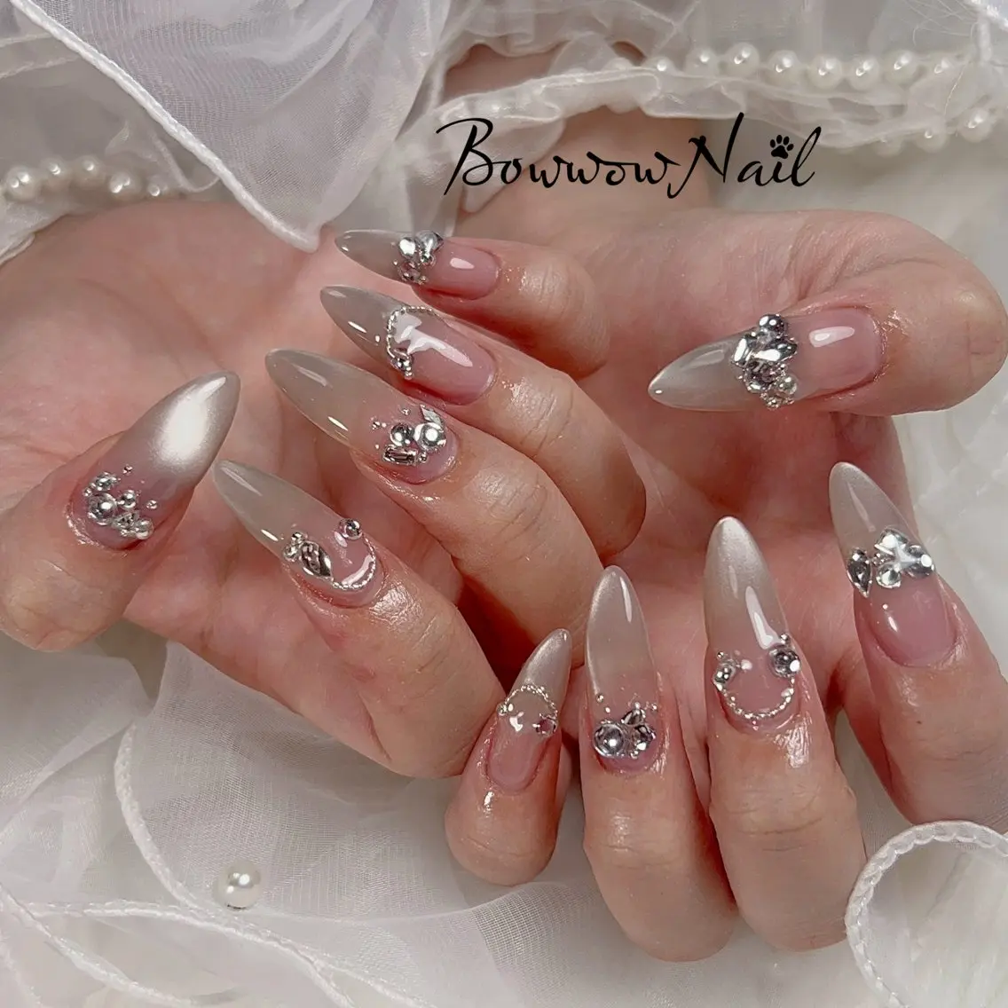 ネイル 長さ出し グラデーション キラキラネイル 韓国ネイル マグネットネイル Bow wow Nail さや🧸のネイルデザイン
