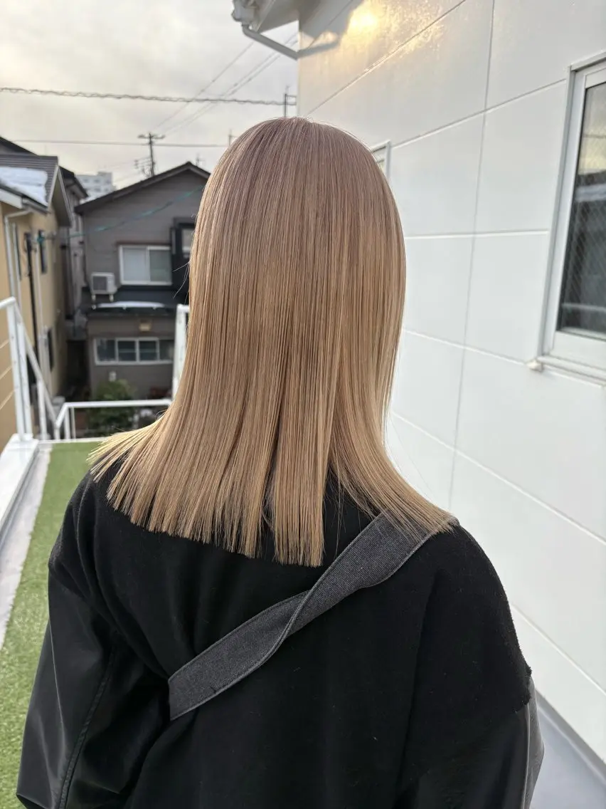 カラー まろみ暖色×ボブ ×chia🕯のヘアスタイル