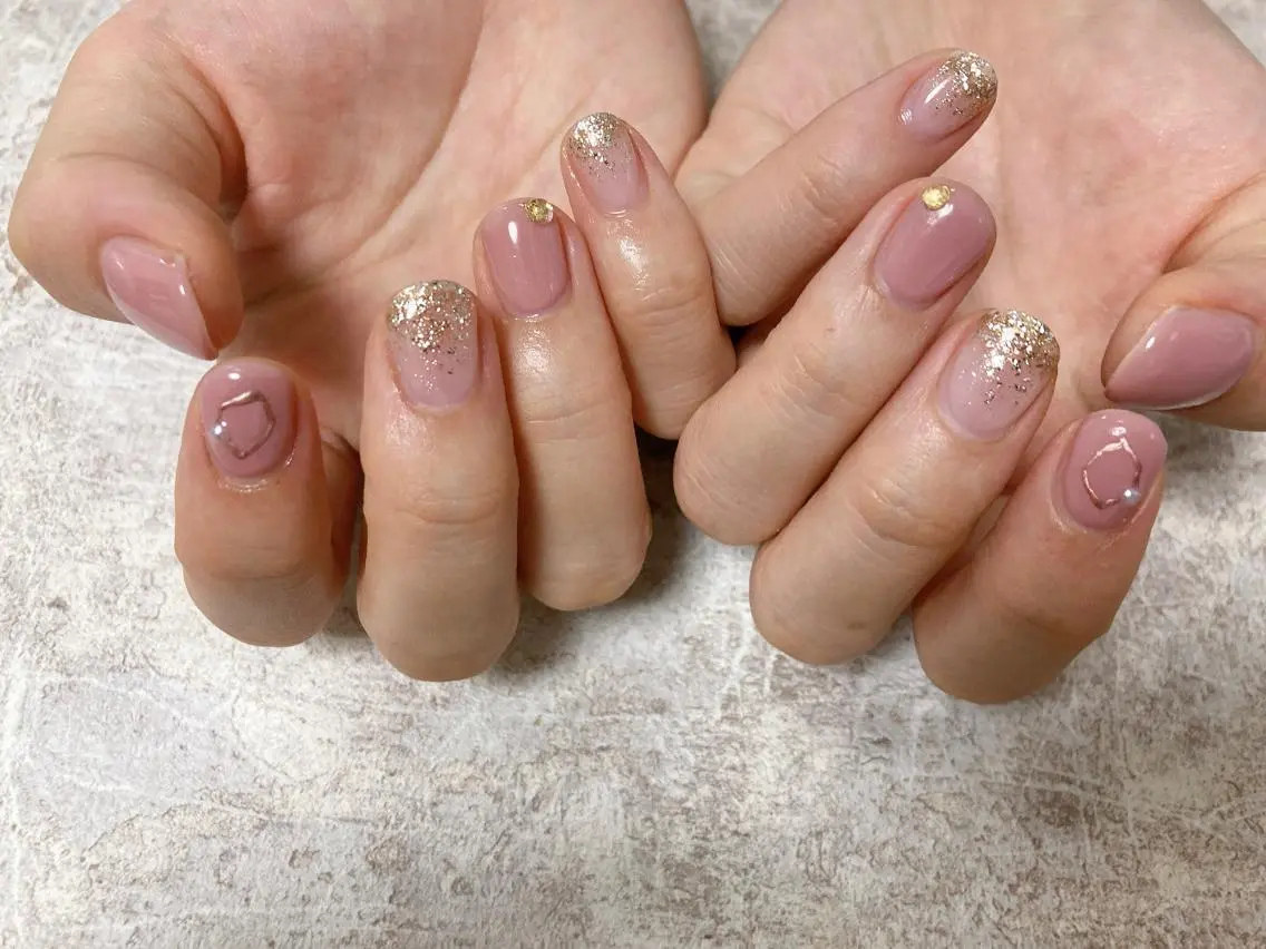ネイル ハンドネイル mogunail &blowのネイルデザイン