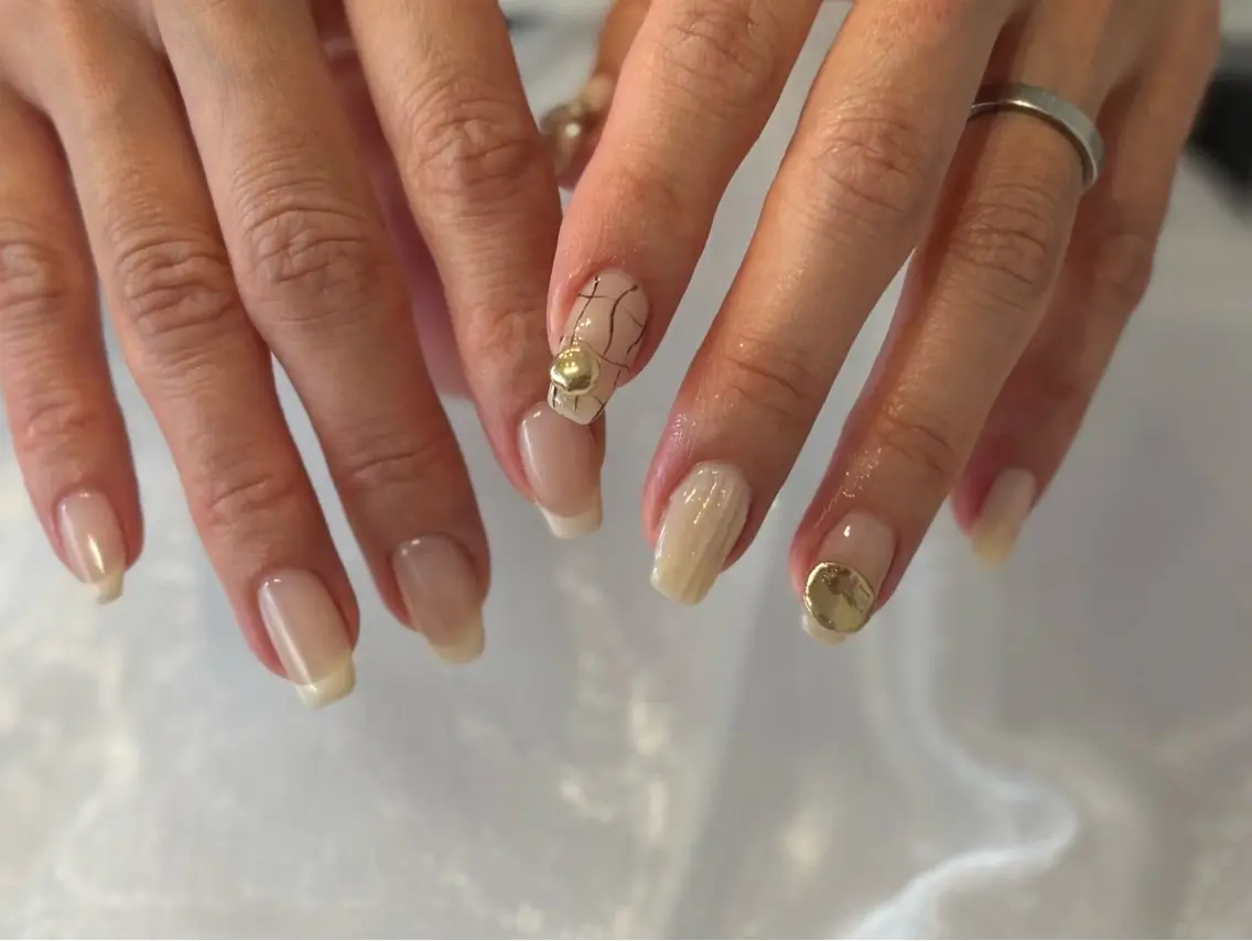 ネイル nailsalon esのネイルデザイン