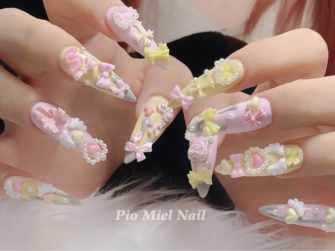ネイル ハンドネイル HANA 長さだしのネイルデザイン