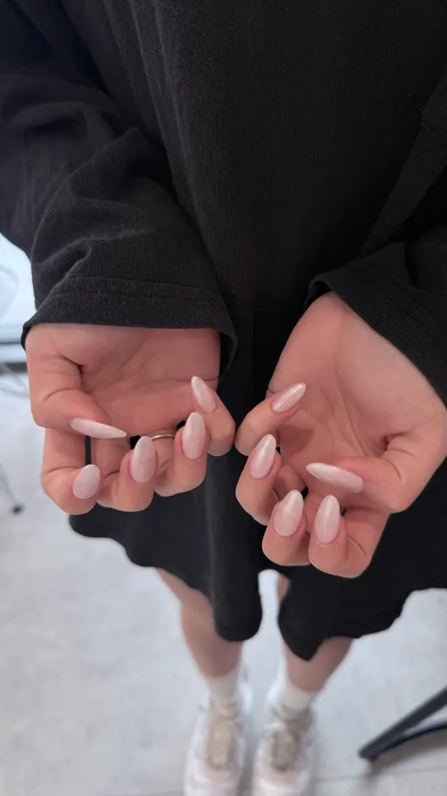 ネイル ハンドネイル ハンドケア はばすみれ🎀ﾈｲﾙ 光ﾌｪｲｼｬﾙ ﾍｱのネイルデザイン