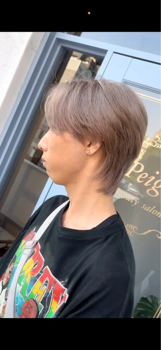 ショート カラー ベージュカラー ブリーチ ミルクティーベージュ カット ヘアカラー 高橋 秀平のヘアスタイル
