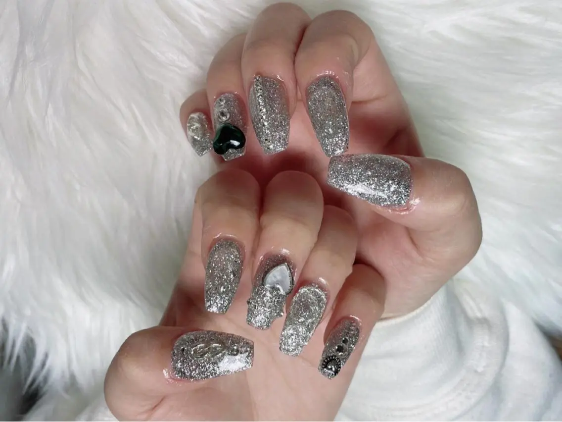 ネイル lucky nail 歌舞伎町のネイルデザイン