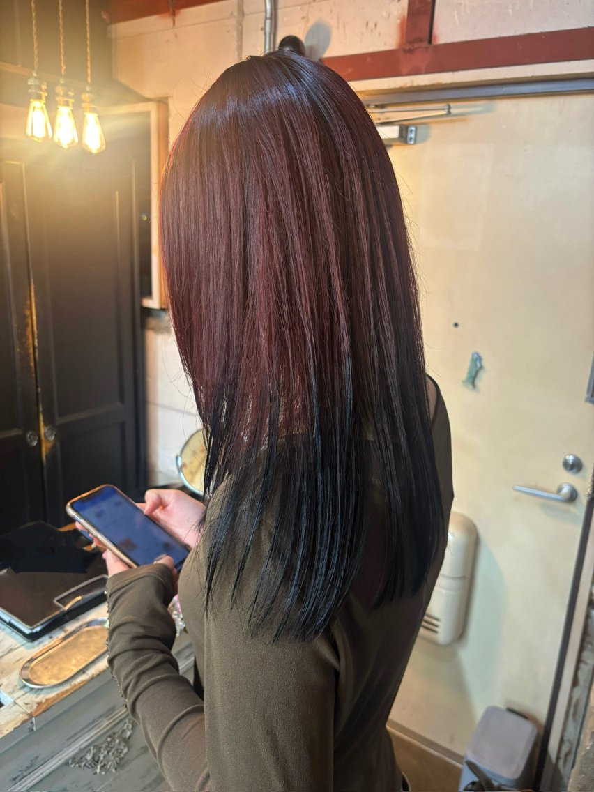ロング ヘアカラー トリートメント チフミ【下北沢🪐 艶カラー🫧】のヘアスタイル