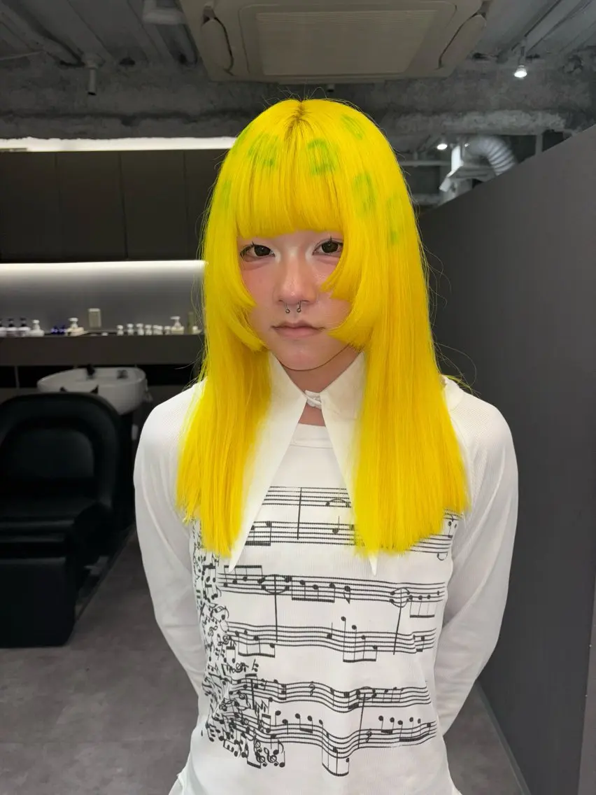セミロング カラー ヘアカラー デザインカラー /rioのヘアスタイル