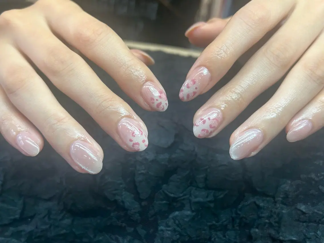 ショート ハンドネイル 🌟桜beauty 🌟プロ ネイリストのネイルデザイン