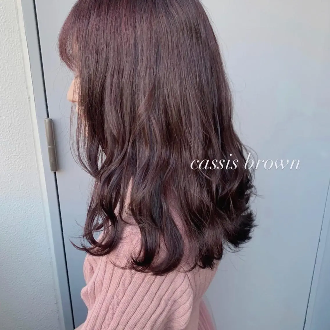 ショート カラー 抜け感レイヤー︴ ニュアンスカラーのヘアスタイル