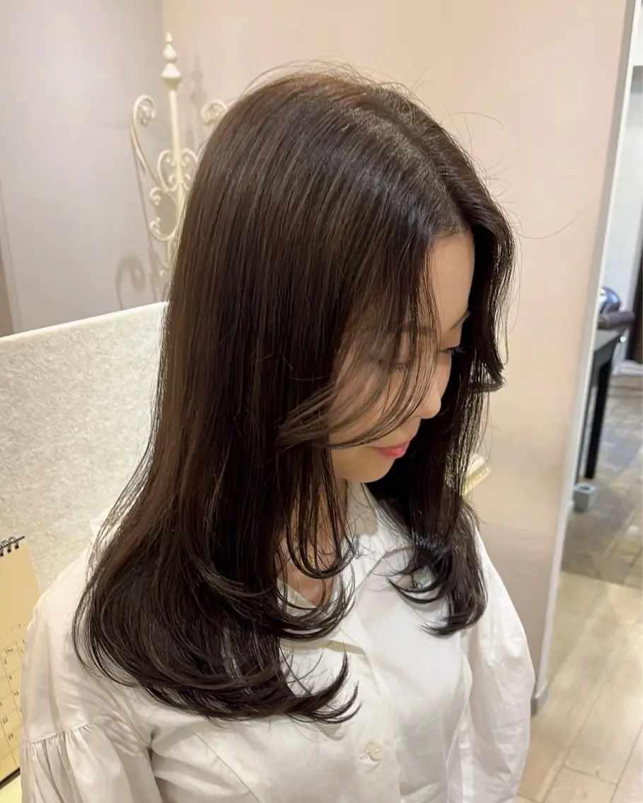 セミロング カラー ショート/コテ巻き風 kanohaのヘアスタイル